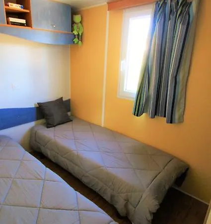 Del Mar Village 4*